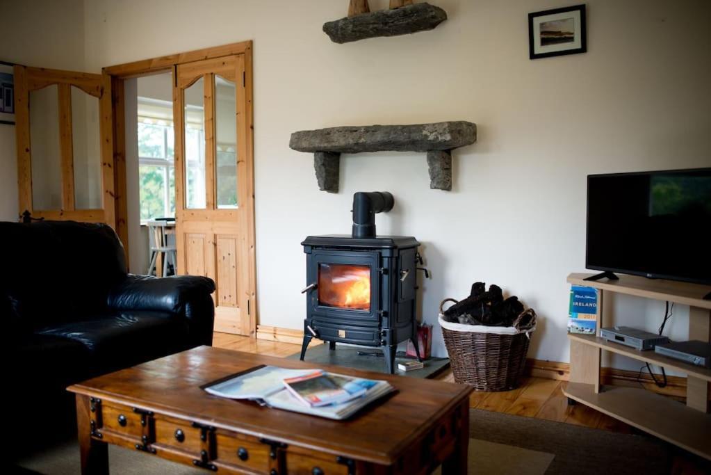 *Spacious Irish Cottage* Fanore Exterior foto
